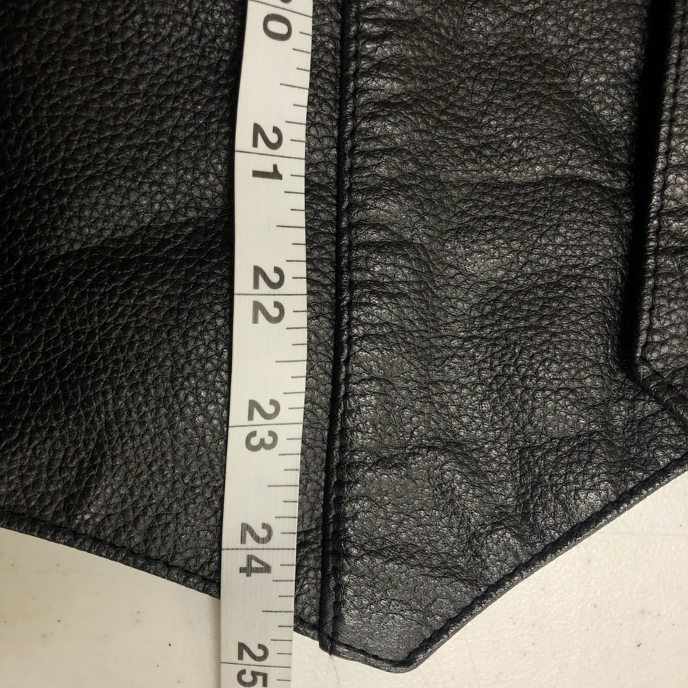 Leather Vest Western Style Biker Size 38 Patches - Picture 11 of 11